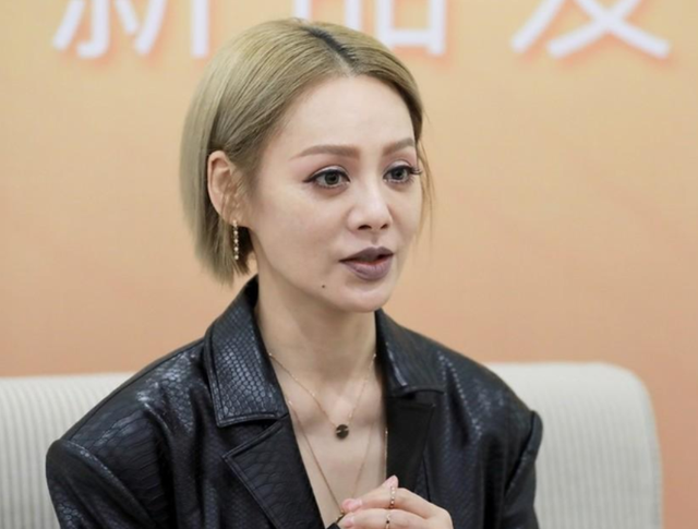 运动|49岁的宁静，体重多年保持90斤，直言：保持身材这2点要做好