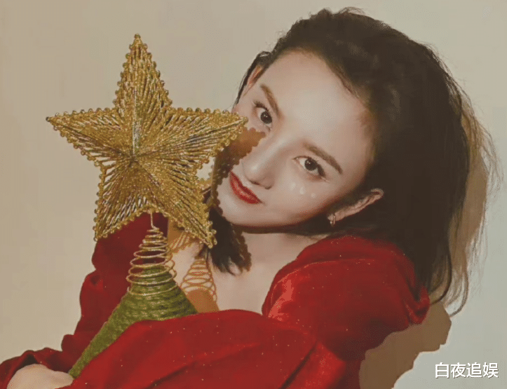 孙莉|孙莉圣诞节晒孩子，小女儿颜值不输黄多多，5岁儿子少见露正脸