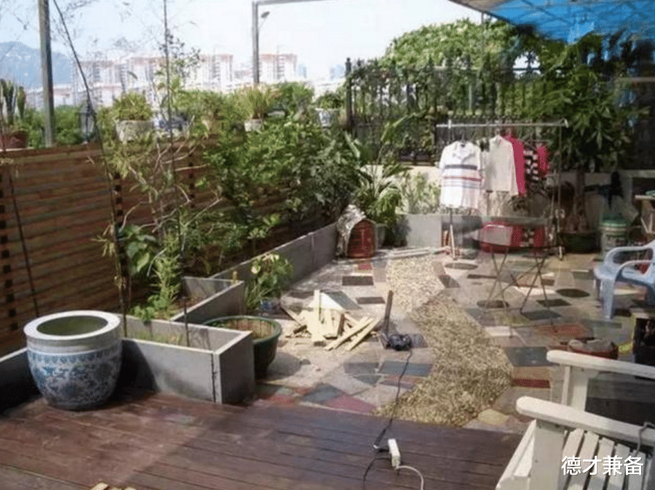 德才兼备|18天打造的空中桃源，有花有鱼还有爱，生活真是多姿多彩