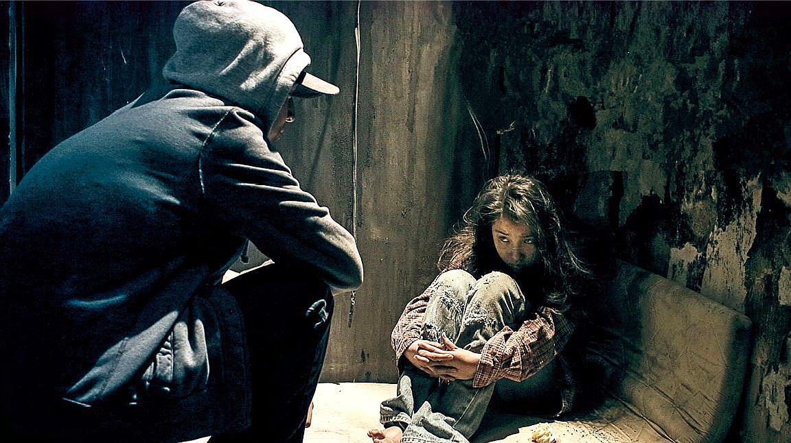 历史咖啡厅 整形逃亡5459天，陪酒女杀人潜逃，易容改名，15年后终祸从口出