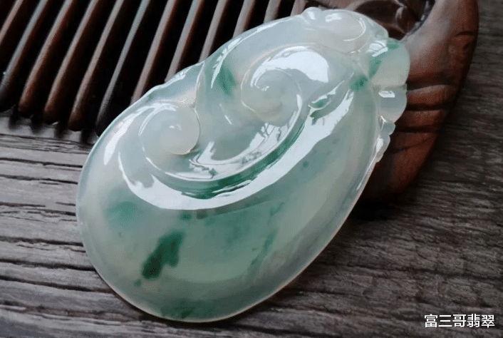 |行家详解糯种翡翠是如何细致分类的,搞明白这个才能玩好翡翠