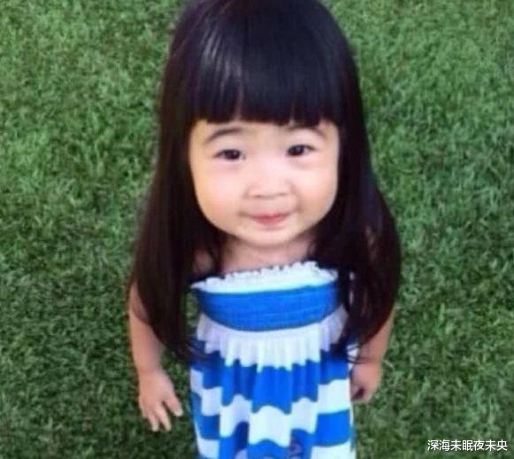 张艺兴|有种“整容”叫曹格的女儿,曾经嫌她丑,如今成“舔狗”!