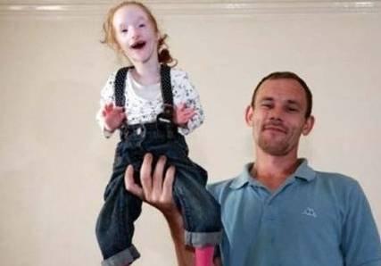 舜网 5岁女孩不到8斤，身高只有68cm，医生曾说她活不过1岁