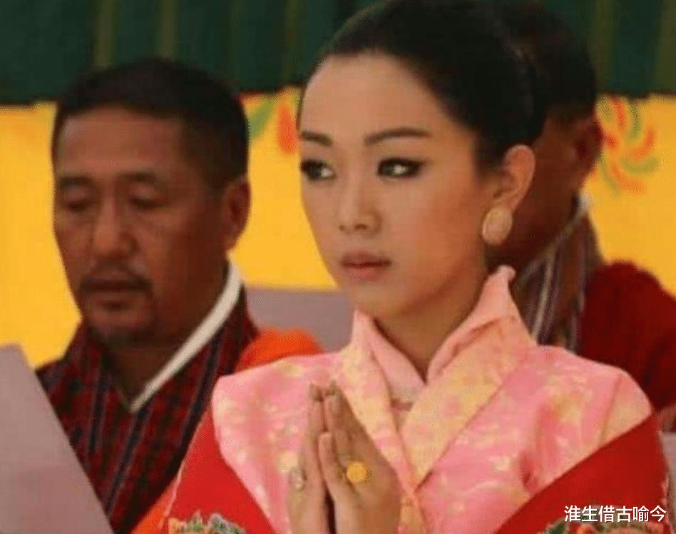 不丹二公主會見德仁天皇，鳳眼迷人，和紀子妃同框比美氣質占上風-圖8