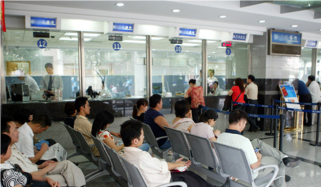 理财|储户意外去世，在银行的存折怎么办？若金额超过1万则需备份文件