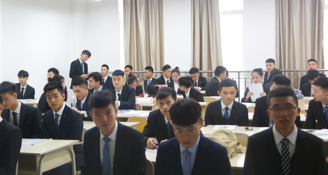 招聘|央企中铁迎来招聘，实习工资7500元起，一本院校毕业生还给安家费