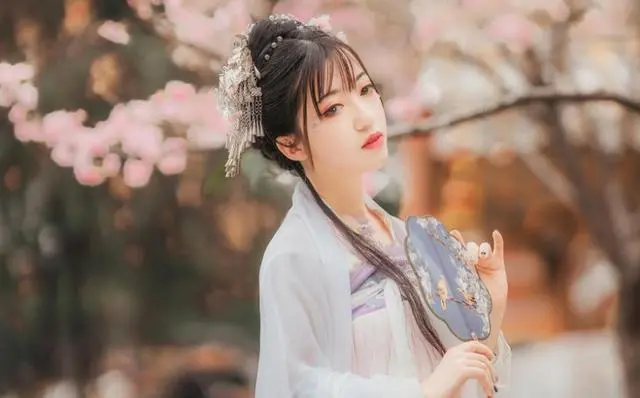 诚然情感之事|八字看婚姻：女带官杀混杂婚难顺，再婚遇良人，性格所致，仍然要好好经营婚姻