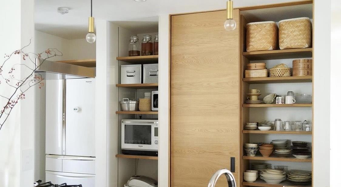 日本主妇断舍离家居场面,令超多网友咋舌,小家一尘不染,超治愈