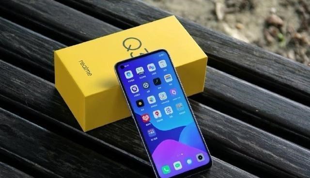 |realme真我Q5s露面，升级6000mAh，12+256G放到2199
