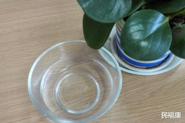 |常喝有水垢的水，容易长结石，是真的吗？健康喝水，这3点要知道