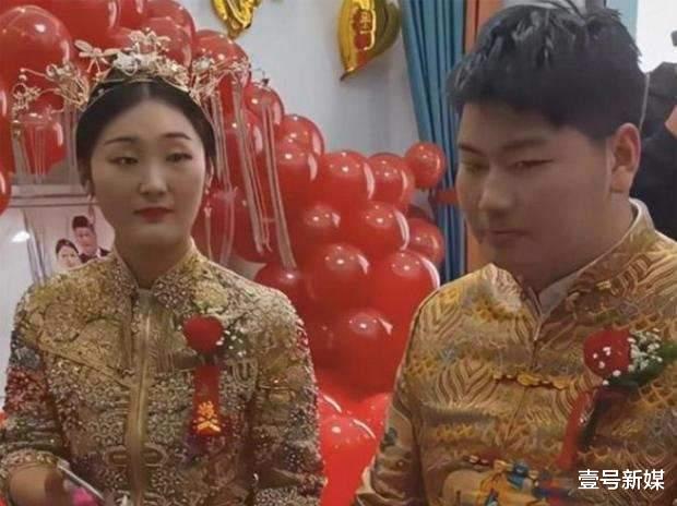 网红拿婚姻做交易,红了之后却丢弃老公,企图“白嫖”