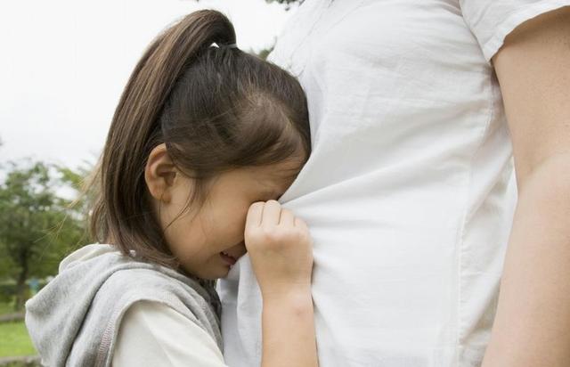 西红柿妈妈|为什么孩子一次次地被妈妈吼，很快就不记仇了？背后原因惹人心疼