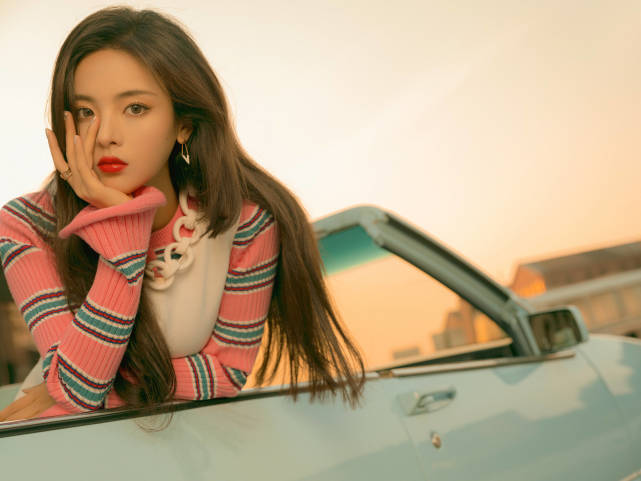 欧阳娜娜|杨超越暮光公路大片曝光