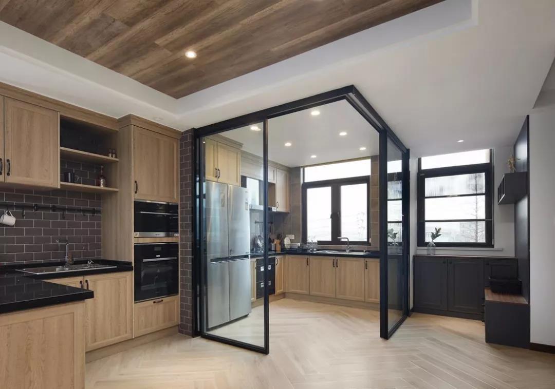 老年小妙招|中看不中用的开放式厨房：颜值有了，随之而来的缺陷你能接受吗？