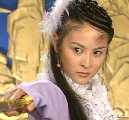 整容|曾今“两姐妹”，如今一个整容变残，一个万年不红退出幕后