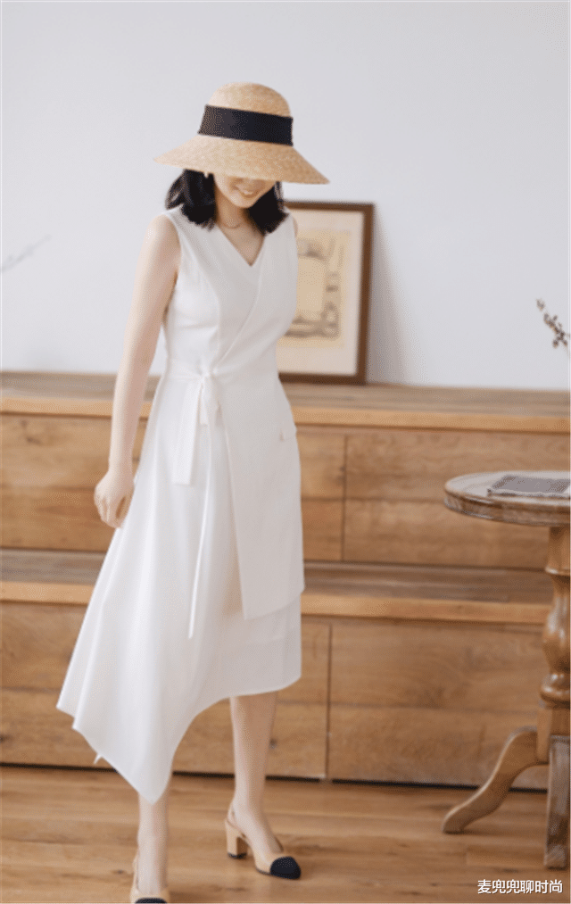 麦兜兜聊时尚|三木博主不仅颜值高、会穿搭，她的这三双鞋子也很经典百搭！