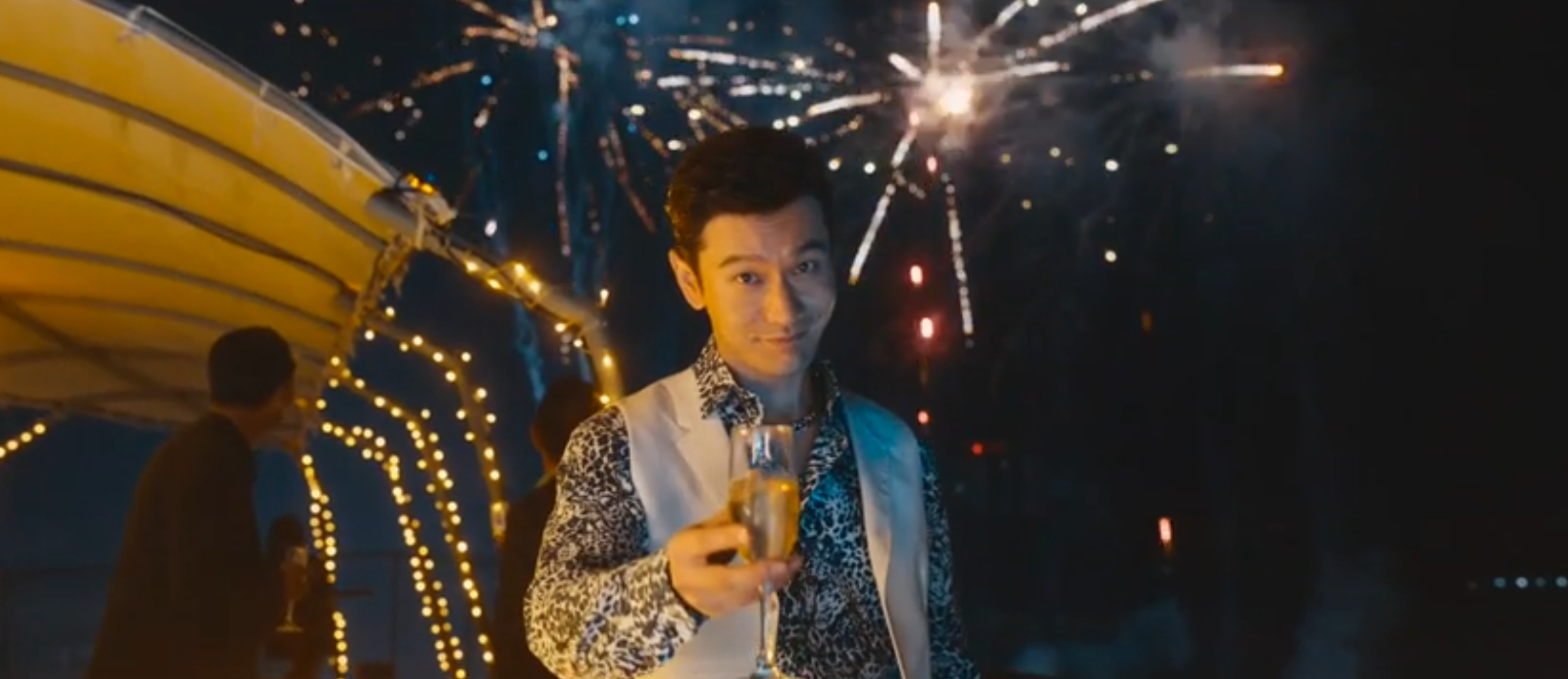 春节档|2022年春节10部新片定档，徐峥一人占2部，上演自己打自己