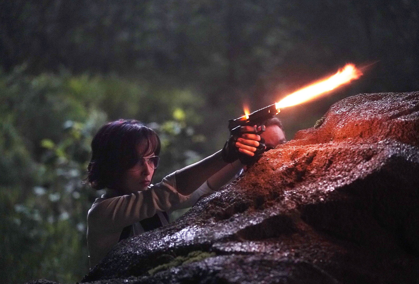 苏有朋|夺冠13天《失控玩家》被赶下宝座，这部小成本国产片拿下票房第一