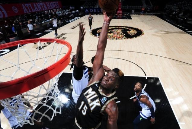 卡佩拉|火箭弃将真猛,狂轰40分45板15帽,历史首人,火箭明确后悔