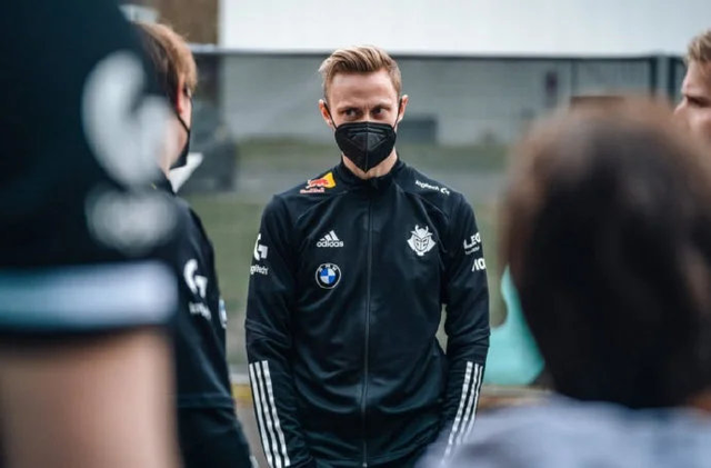 fpx战队|外媒评今年失望的签约;FPX牛宝当属第一,蛇蛇千万年薪听了个响