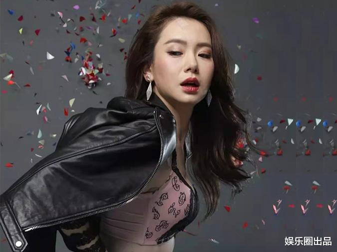 戚薇|戚薇不做模特真可惜，早期的代言照曝光，视觉冲击力不输国际大片