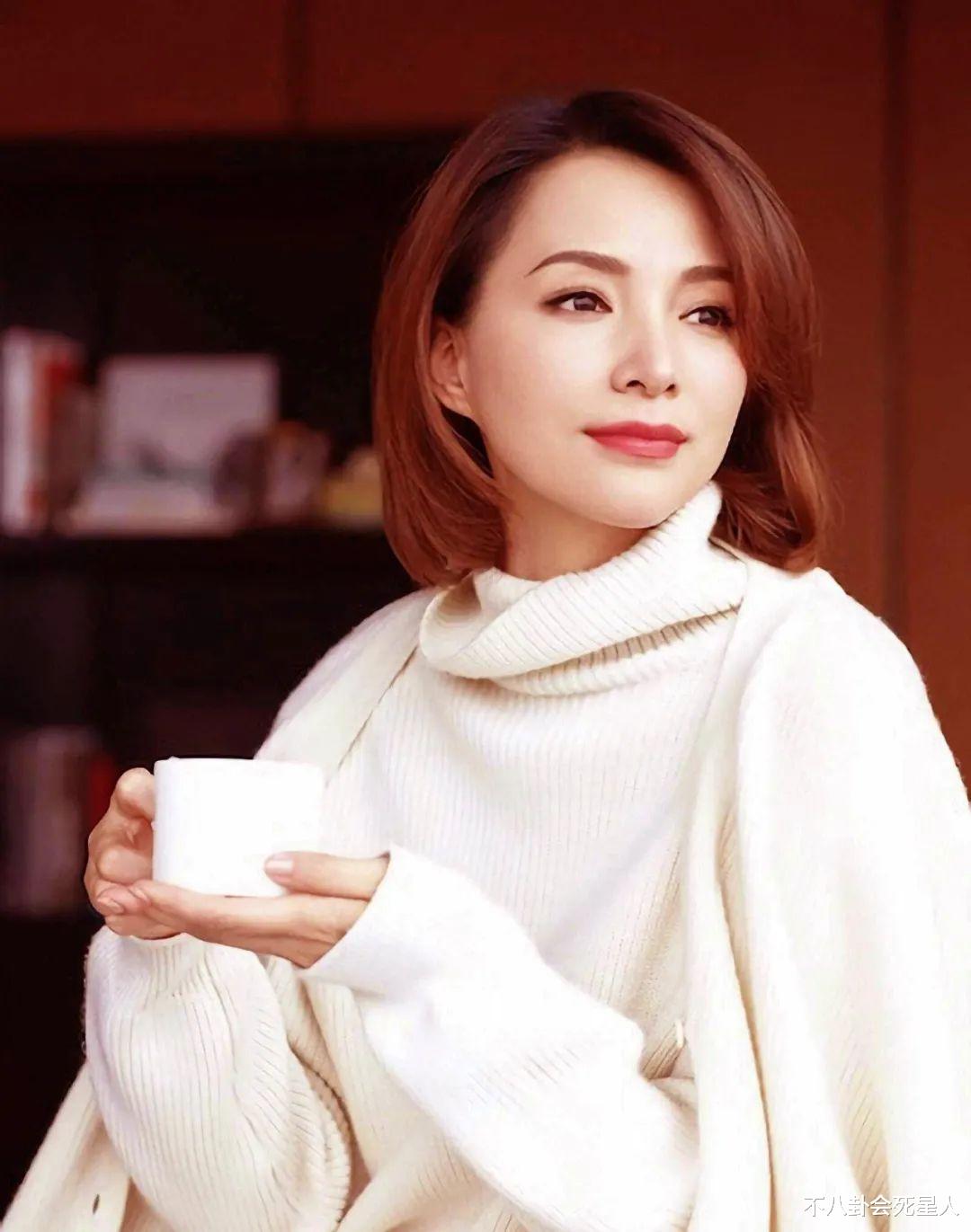 黄奕|美人脸越来越垮，“丑”的却越来越好看？9位女星的颜值大翻转