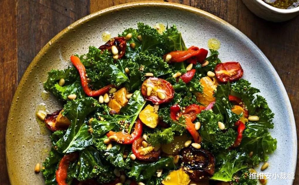 筱原凉子 48岁筱原凉子凭颜值状态登上热搜，冻龄美肌离不开她的独家小秘诀