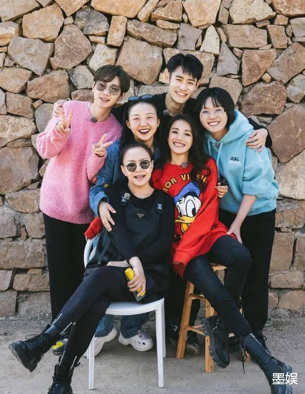 杨超越|杨迪没资格在上海买房，杨超越为什么可以直接落户，原因很现实