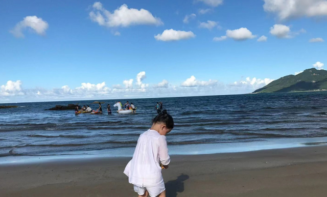 汪小菲|汪小菲晒小玥儿照片想念女儿，首次回应将女儿从大S手中要回问题