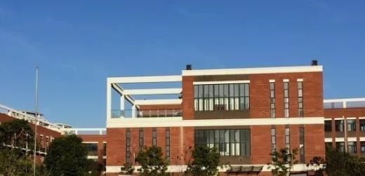 黄冈|“一问三不知”的皮草唐主任，原来出身名校，众人感叹：太丢人