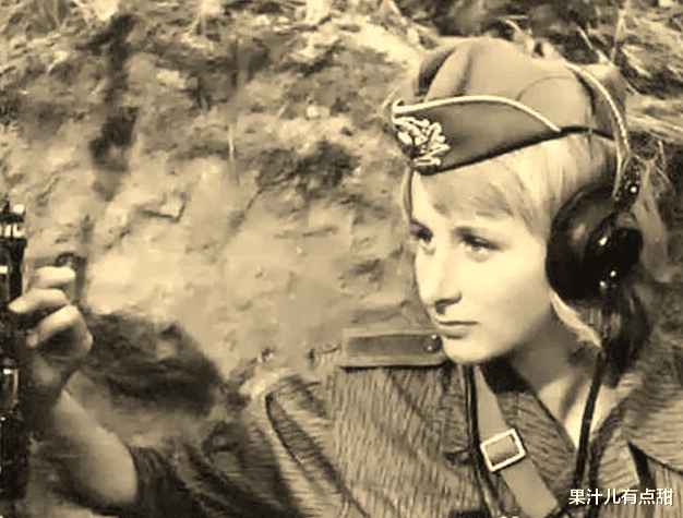 希特勒|320名为希特勒殉葬的漂亮女兵：害怕苏军报复，狂欢后被迫自杀