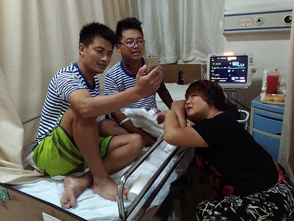 “杀鱼弟”孟凡森:9岁一夜爆红,14岁辍学,17岁为何喝下百草枯