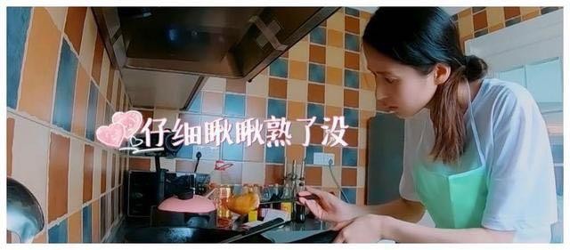 颖儿|看看颖儿和付辛博的家，家具全靠网购，家中吊灯只要319元