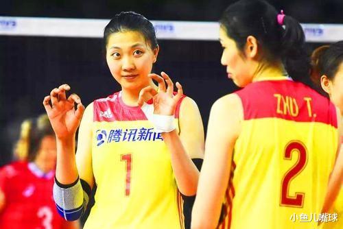 塞尔维亚队|巾帼不让须眉！塞尔维亚、意大利女排主帅耍心机，郎平却勇敢亮剑