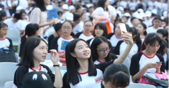 一更育儿|985高校就业率排行,兰州大学垫底,西安交通大学表现“亮眼”