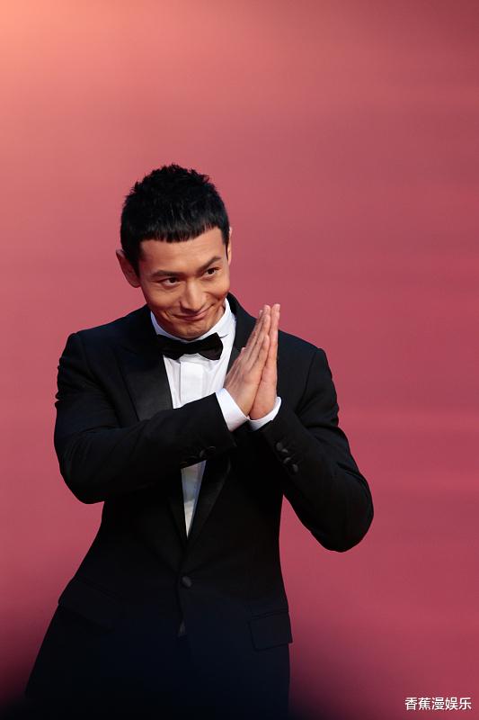 黄晓明|娱乐圈大震动，一夜之间国家3次出手，黄晓明百亿帝国岌岌可危！