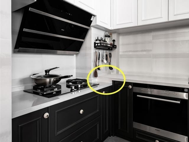 厨房台面材质是装修重点,把握6个设计细节,干干净净耐用30年