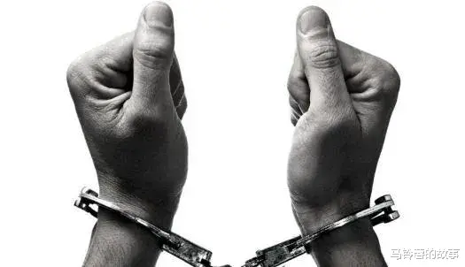 监控视频 悲剧! 37岁加拿大妈妈遭女儿乱刀刺死 弃尸垃圾场! 交人渣男友毁全家!