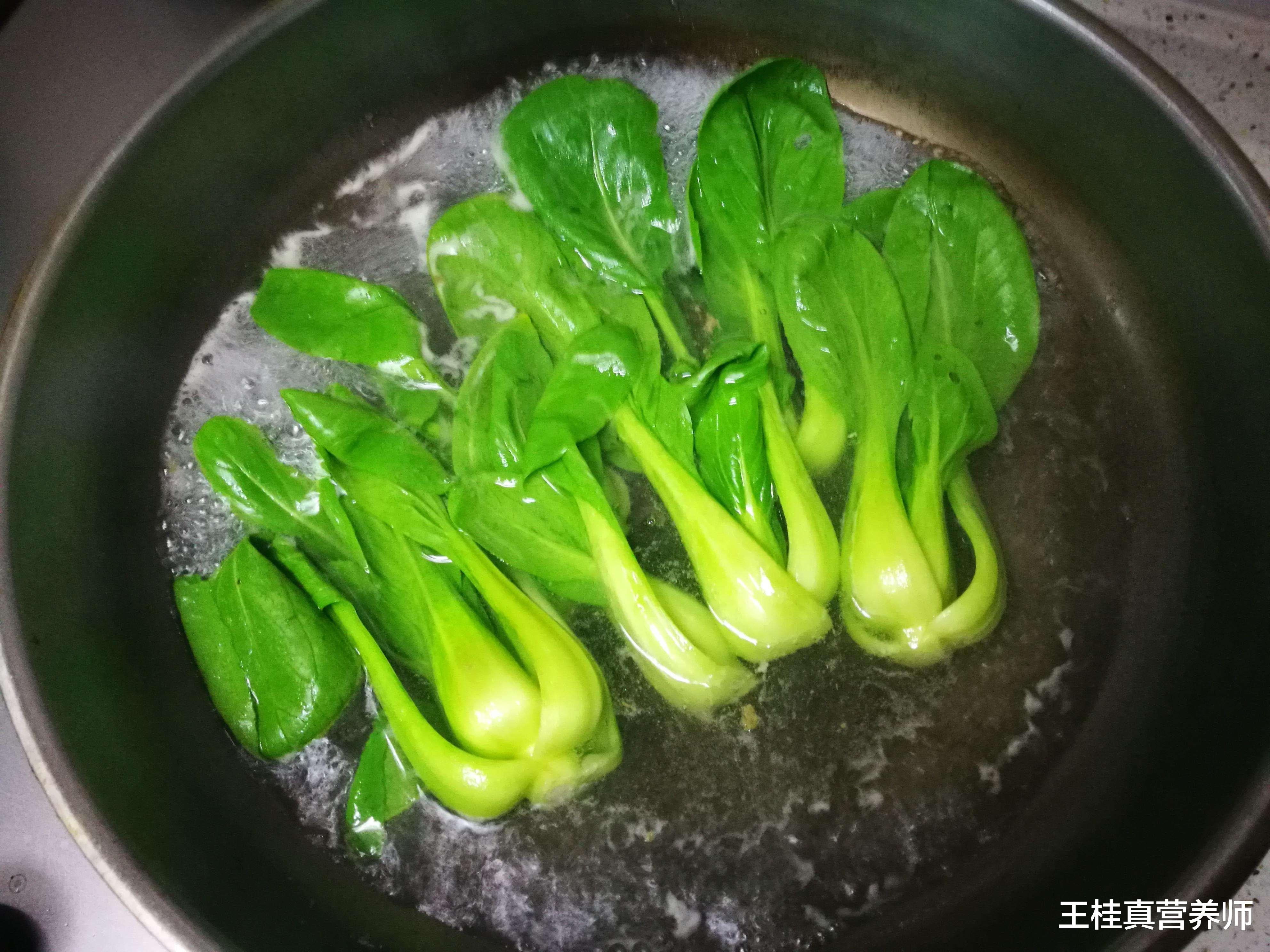 农药|蔬菜农药残留排行榜，最脏的蔬菜，不是菜花，经常吃，可能会中毒