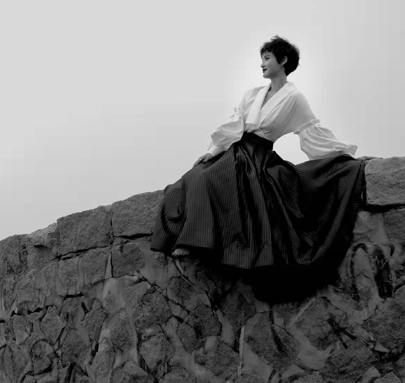 袁弘|袁弘夫妇走红毯都要秀恩爱！张歆艺身材暴瘦勒出小蛮腰，颜值开挂