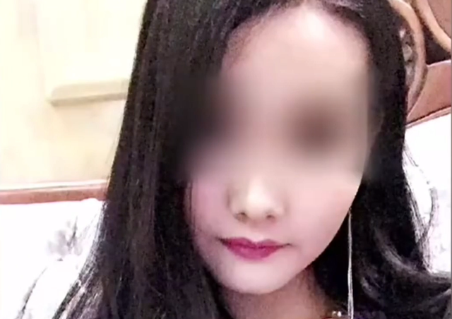 17岁女孩偷尝禁果生下孩子,却被检查出绝症,父亲立马带孩子跑路