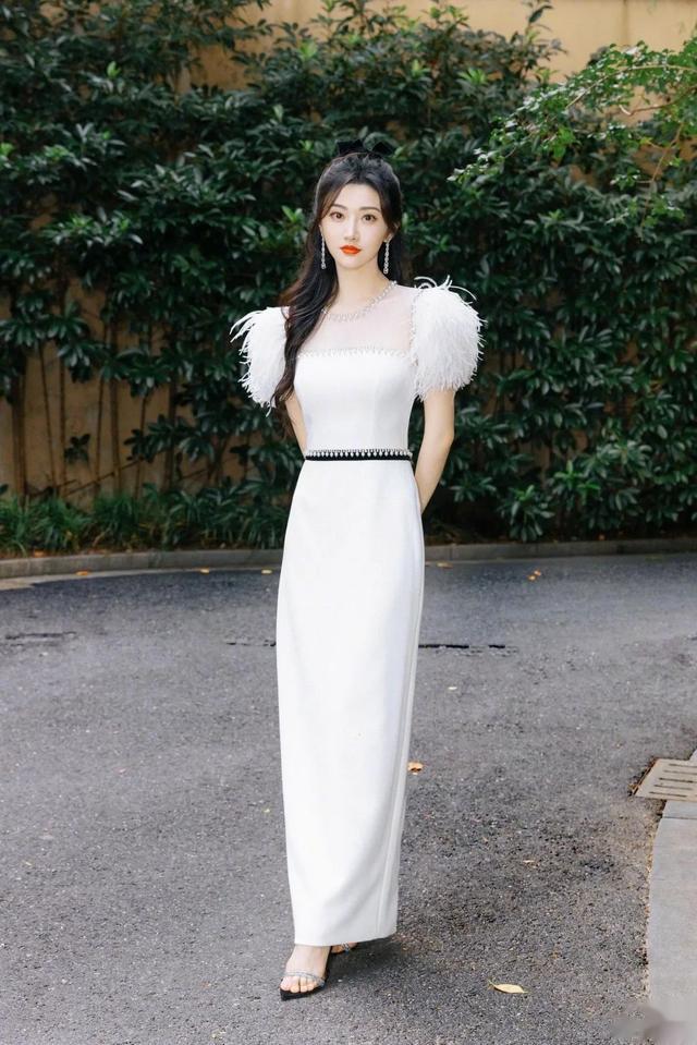 景甜 凭什么景甜就是“合照杀手”？因为第一眼美女都有0感底妆