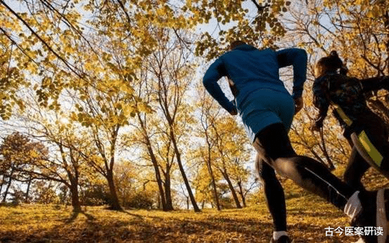 医生|38岁男子确诊甲状腺癌,医生怒斥:睡前“1事”不能做