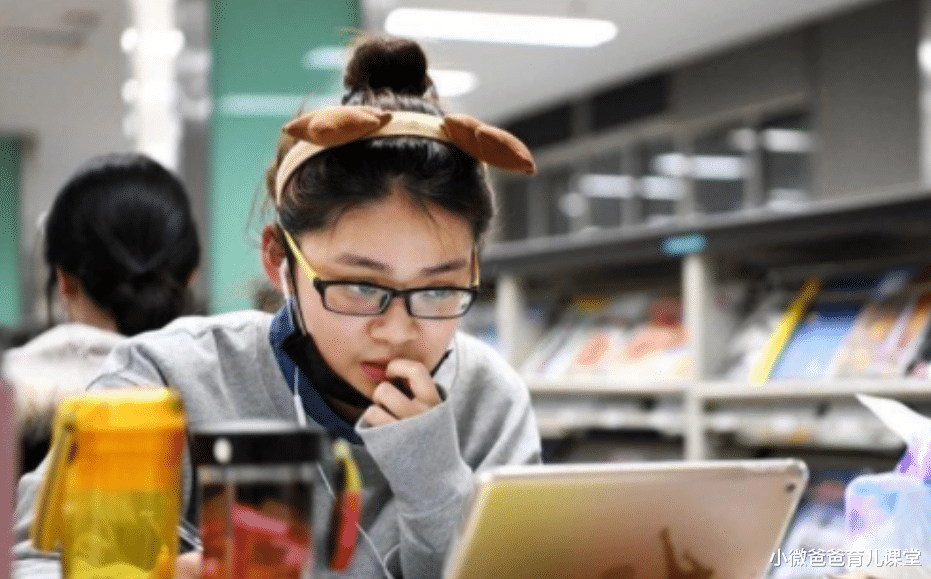 小微爸爸育儿课堂|女生晒出“考研前后”对比照，形象反差大，网友：是一个人？