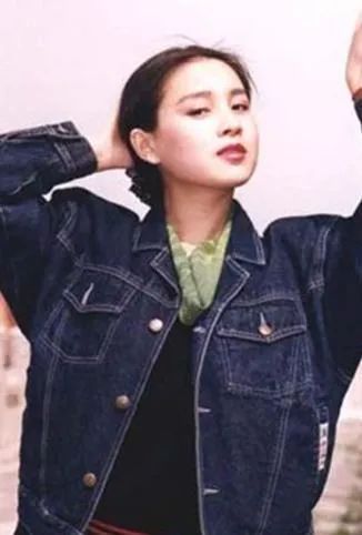 赵明明|赵明明：“最美赵飞燕”，曾经红极一时的大美人，被丈夫抛弃息影