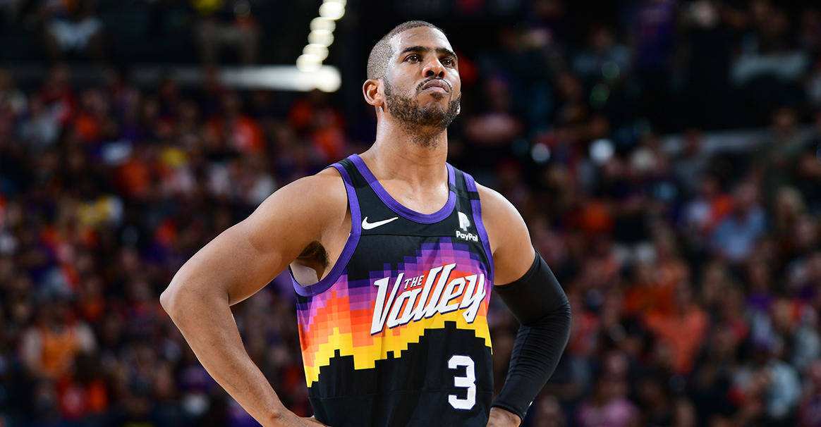 勒布朗·詹姆斯|NBA现役十大攻防一体球星：快船王炸组合上榜，詹姆斯无缘榜首