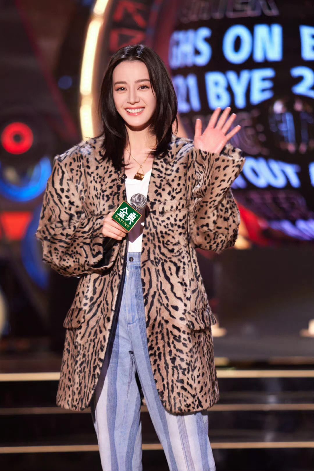 迪丽热巴|迪丽热巴金晨同录节目太亮眼，四年前就合作过，两人都变化太多