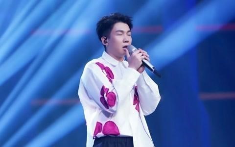 白举纲|白举纲人气暴涨，成哥哥智商担当，还能够计算其他部落的火力值