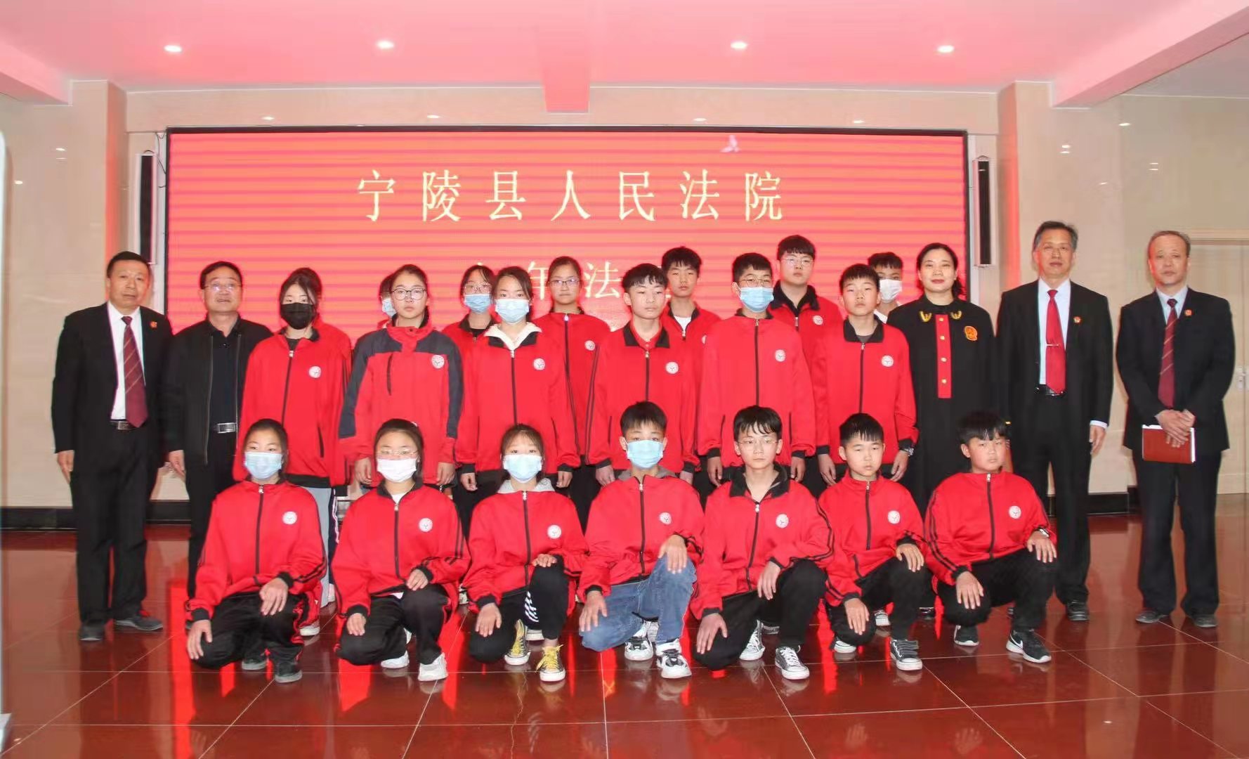 时代报告 以法护航未成年人健康成长 河南省第一家少年法庭在宁陵法院挂牌成立