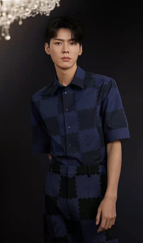 lv|LV秀预热！宣传照全员涂黑粉展现欧美高级感，刘亦菲瘦回颜值巅峰